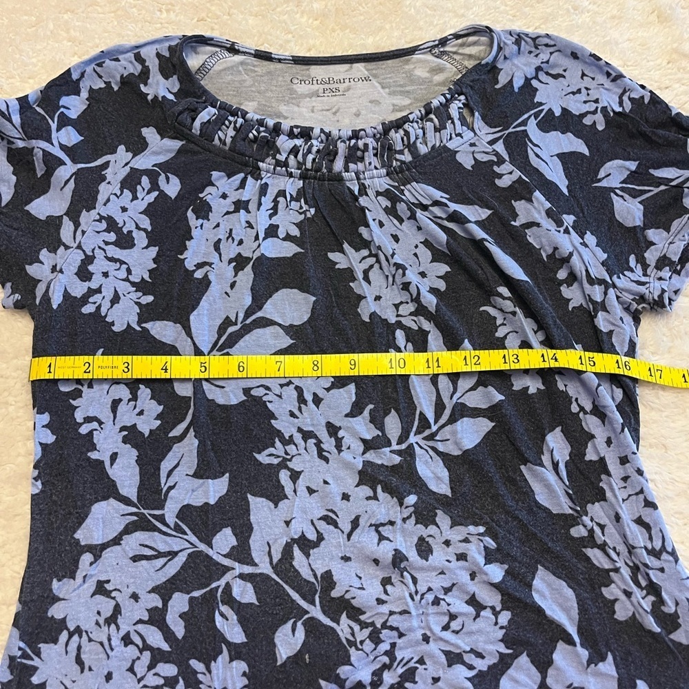 Croft & Barrow Floral Blouse - Picture 5 of 6